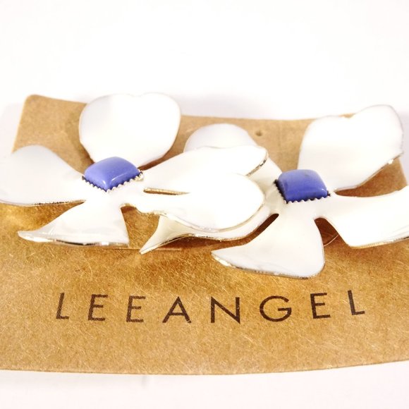 Lee Angel White Painted Blue Stone Daisy Stud earrings NWT 89 - Picture 5 of 6